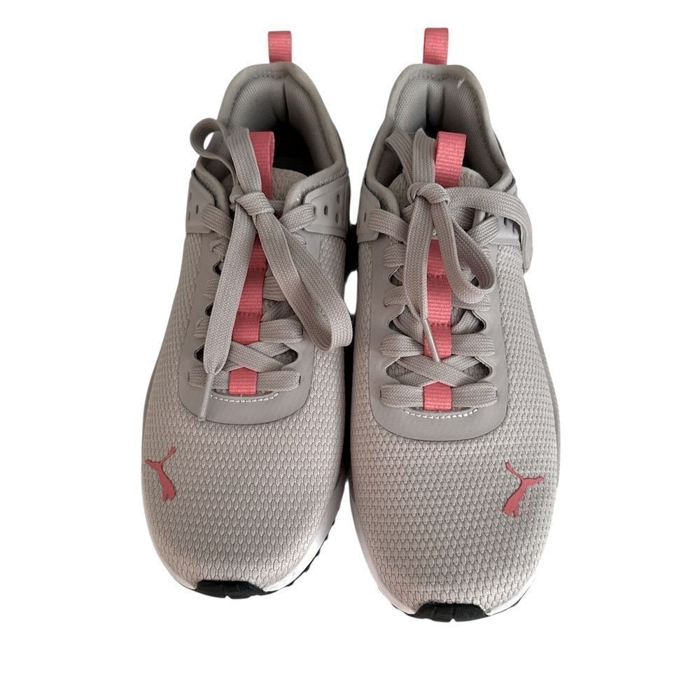 Puma PC Lace Up Runner Sneaker
Gray and Pink Sneakers Lightweight EUC
